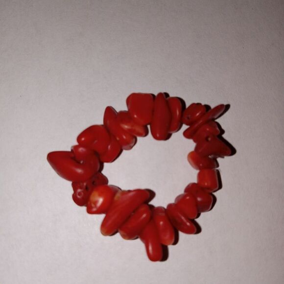 💕5/25 Red stone chip ring - Picture 2 of 2